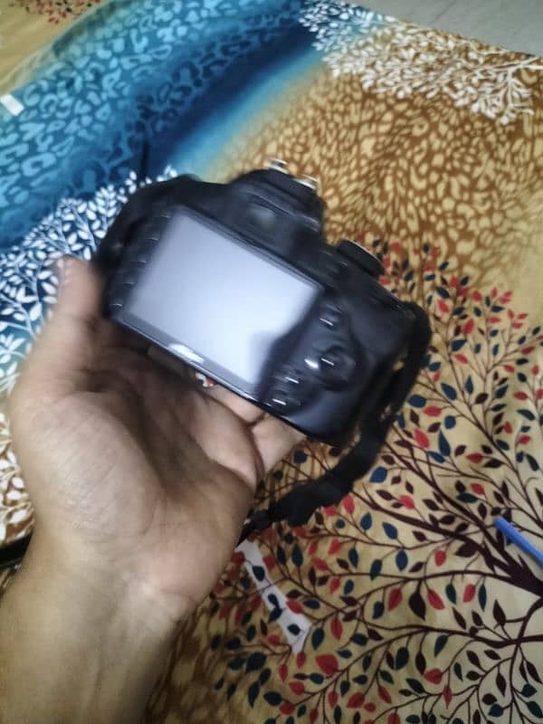 Nikon d3200 Body with charger n battery 1