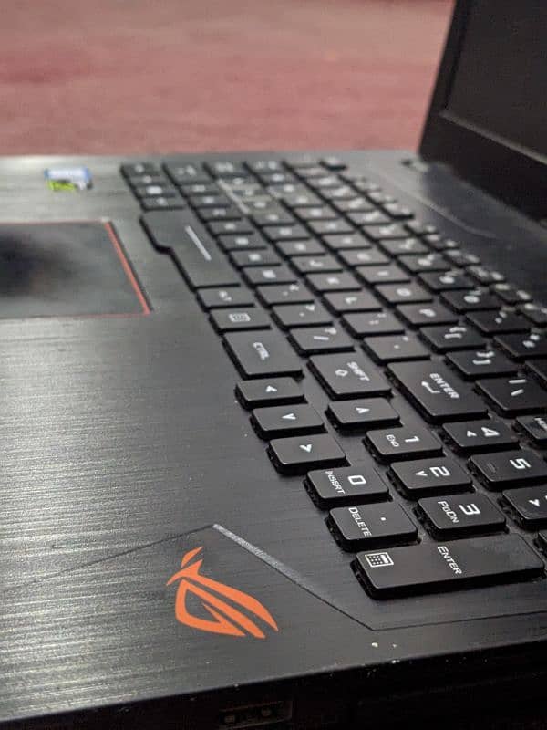 ASUS ROG STRIX gl553ve gaming laptop 2