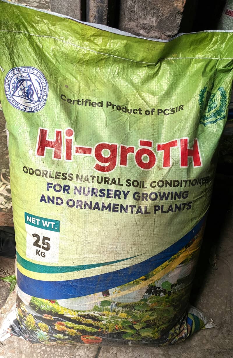 Hi-groTh Organic Compost - for Home Gardening & Nursery Plants 3