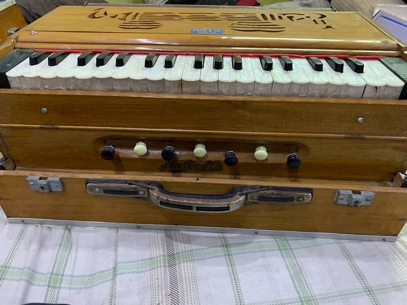 Wooden Harmonium of Jatin & Co 0