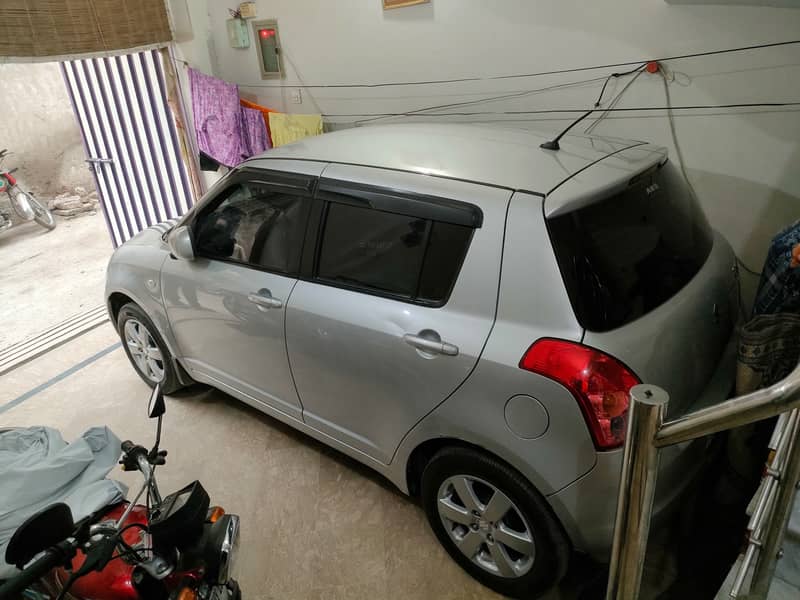 Suzuki Swift 2020 DLX 1.3 6