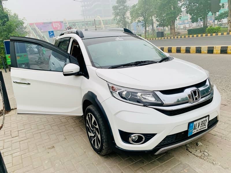 Bumper to Bumper Genion Honda BR-V 2019 islambad Rigister 7