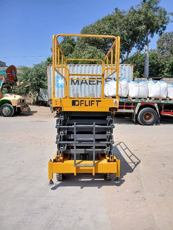 42 Feet Scissor Lift Available For Rent on Daily Basis in all Pakistan 4