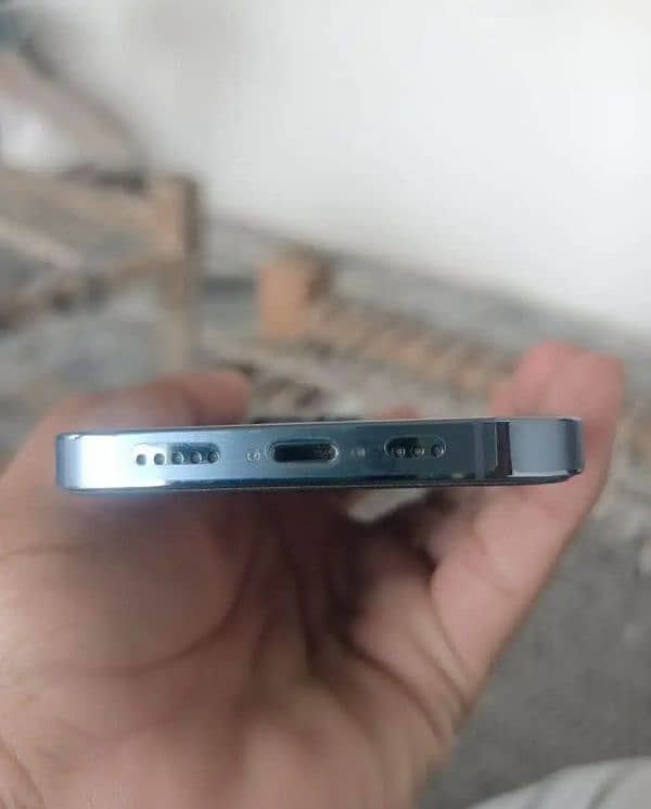 Iphone 13 pro panel changed 3