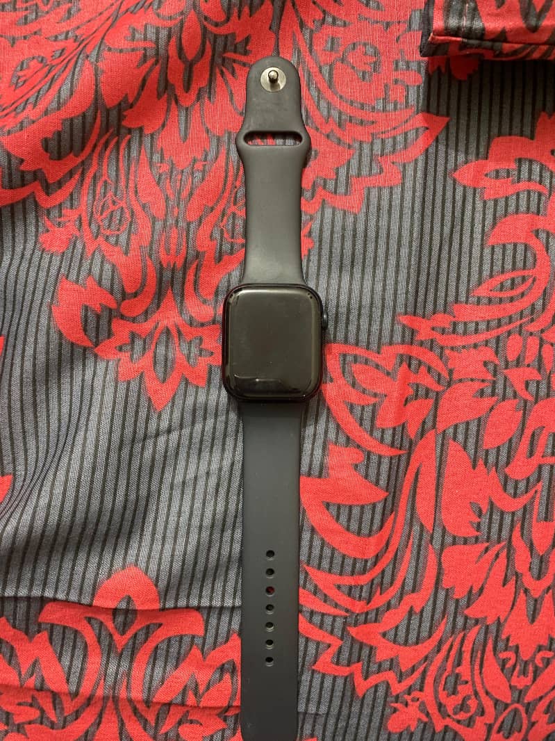 Apple watch series 8 (78k but can be negotiable) 0