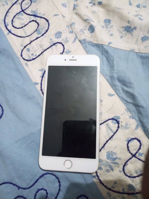 apple 6 good condition phone pta proved 10