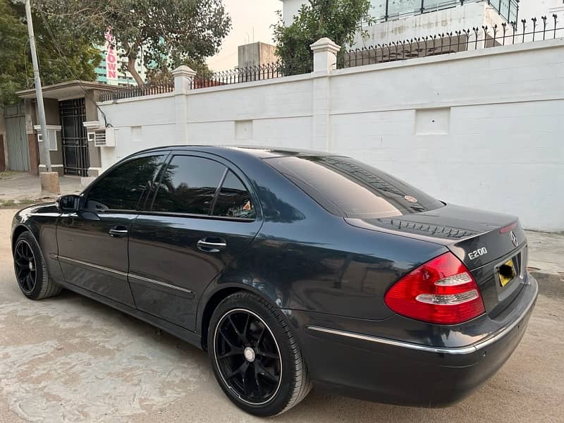 Mercedes E Class 2004 AMG top of the line like new 4