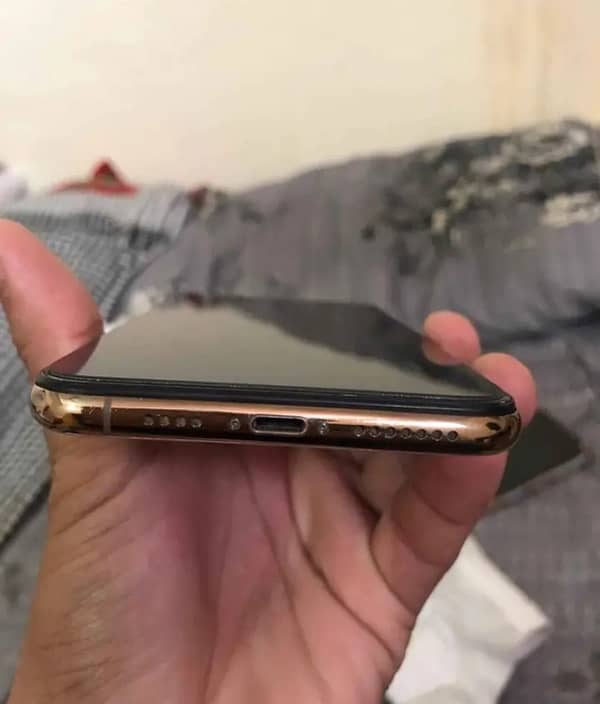 iPhone XS Max 64gb non pta but sim working battery 80 3