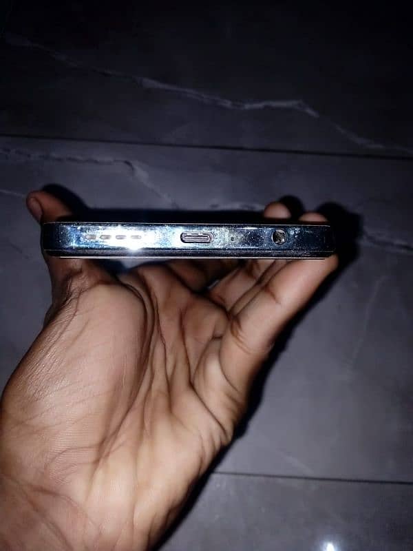 Infinix hot 40 Pro 16 256 5