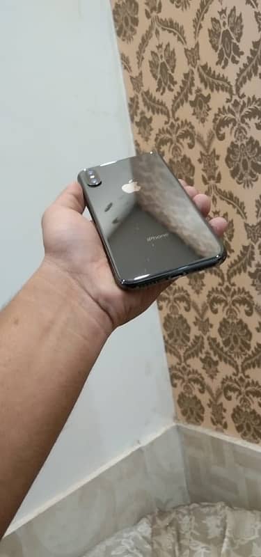 Iphone X 64GB waterpack 4