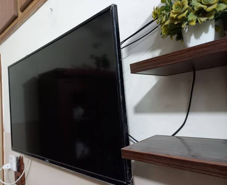 LED TV 32" 2