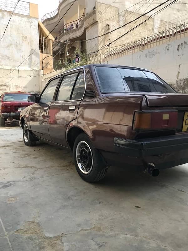 Toyota Corolla 1982 4