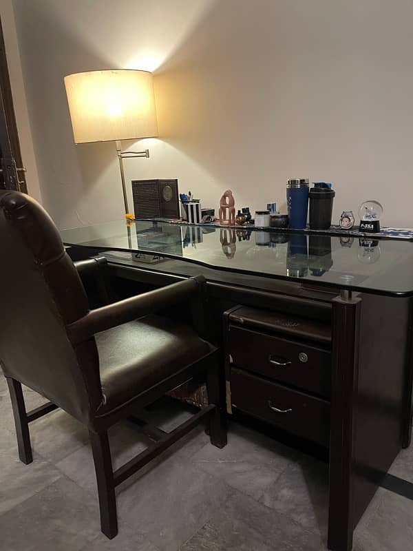 Study/Office Table with glass top 2