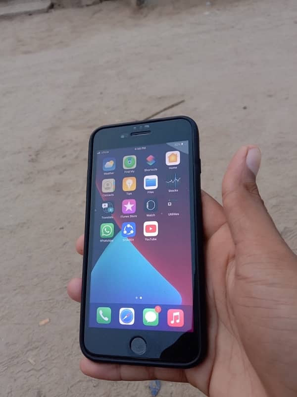 I PHONE 7plus  PTA APPROVED 128GB EXCHANGE POSSIBLE 2