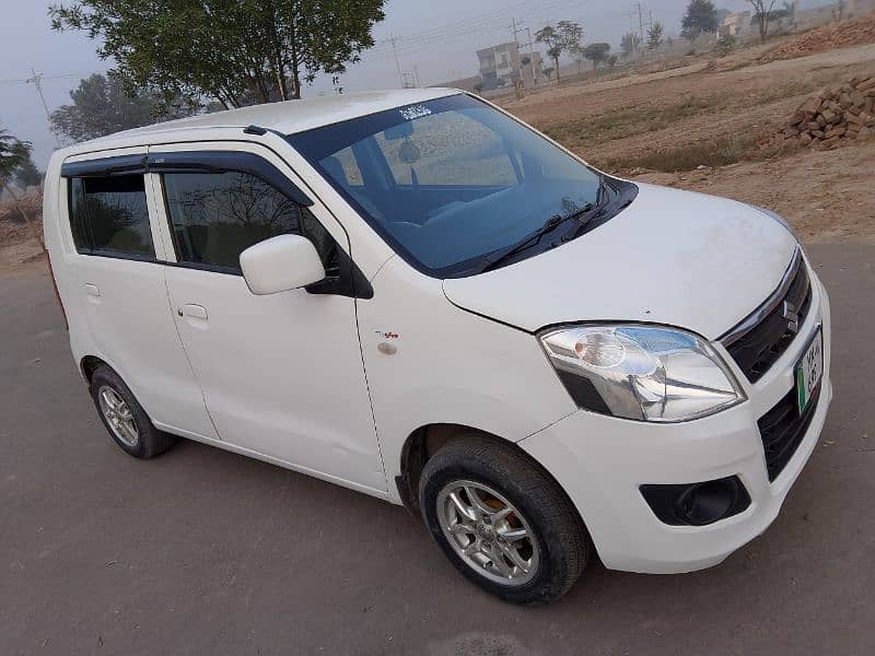 Suzuki Wagon R 2015 1