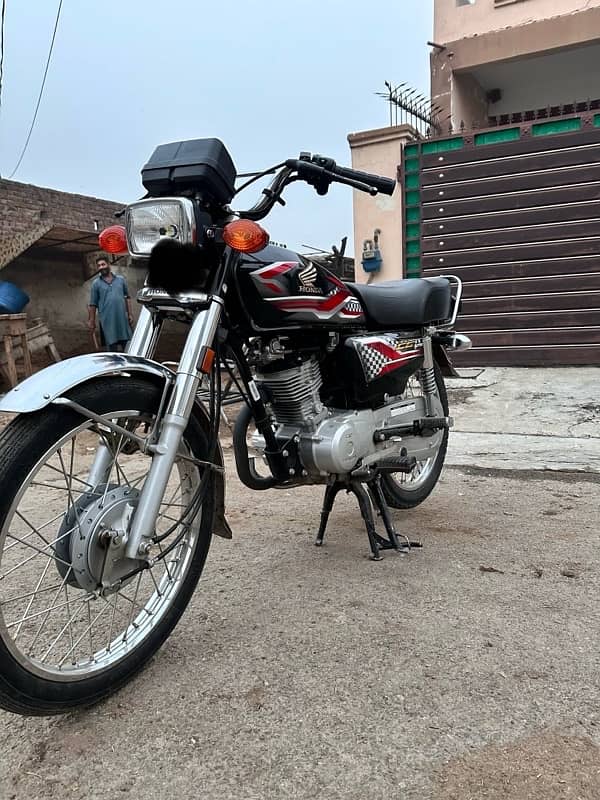 Honda 125 2024 modal for sale urgent need money 2