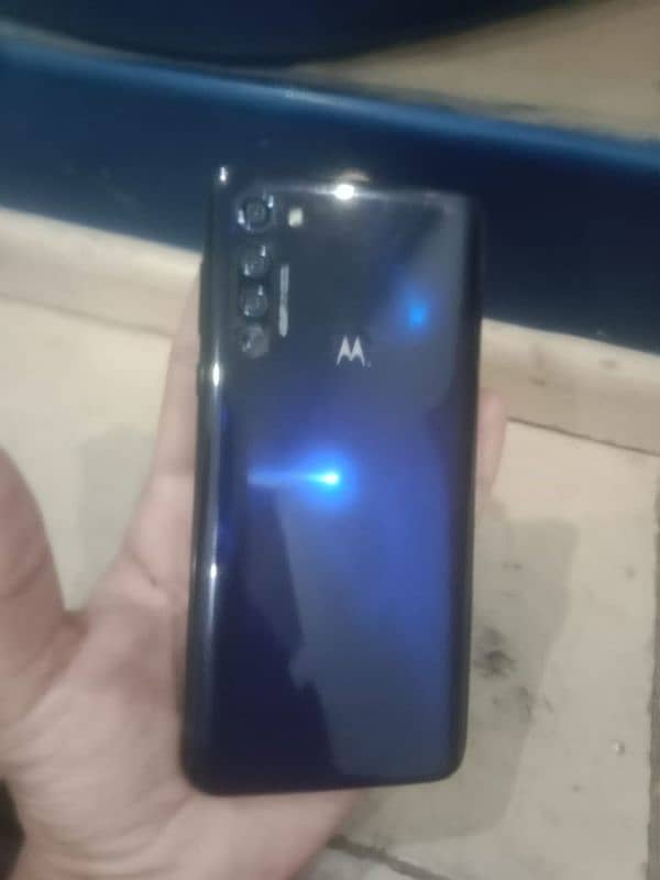 Motorola g pro  ram 4.128 2