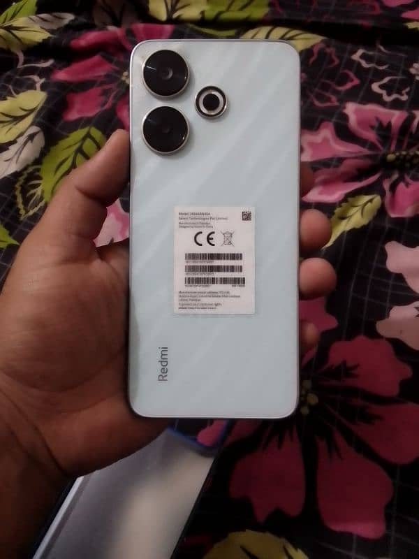 Redmi 13 hai bilkul ok hai kio masla nhi condition 10 / 10 hai 2