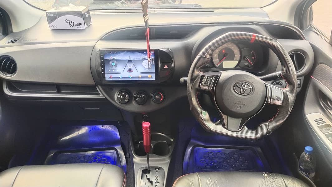 Toyota Vitz 2014 Toyota vitz 14/18 5