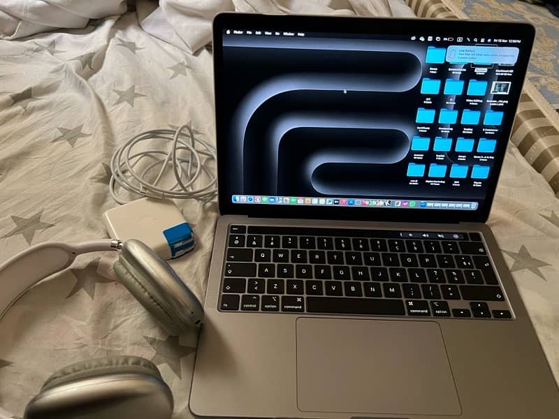 MacBook Pro 2020 5G 10Gen 3