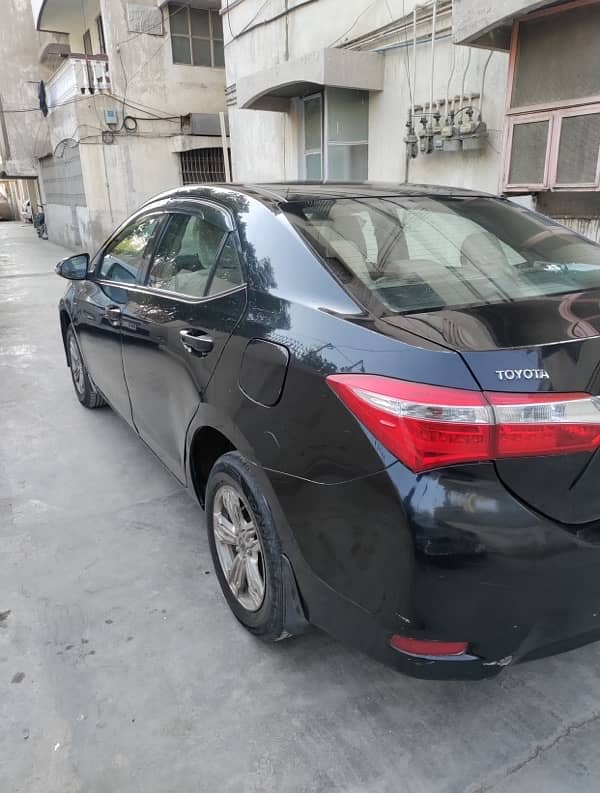 Toyota Corolla XLI 2014 cnvt gli reg 2015 1