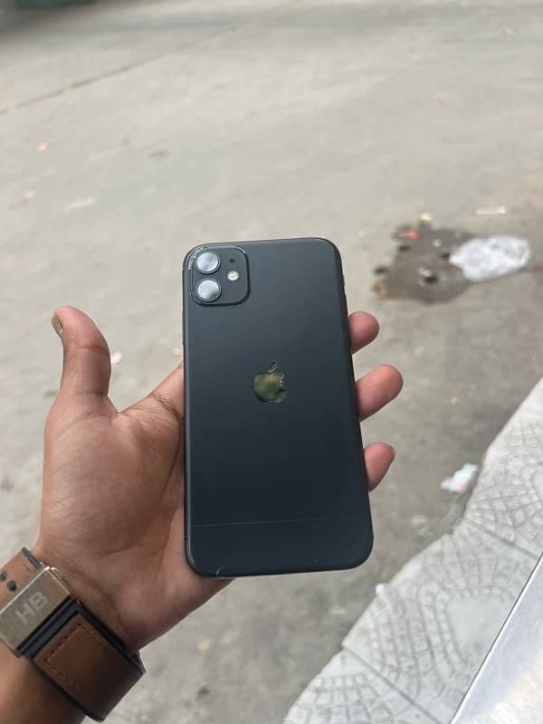 iPhone 11 5