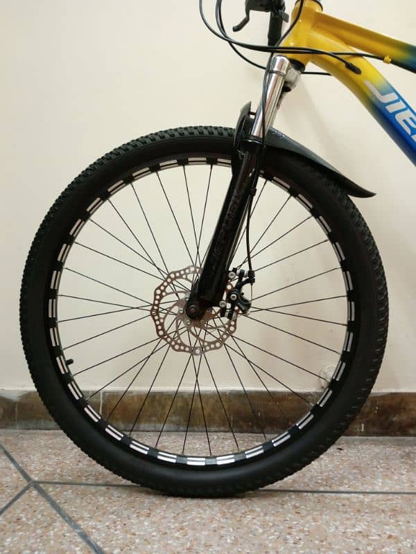 26 INCH IMPORTED GEAR CYCLE 3 MONTHS USED URGENT SALE 03265153155 18