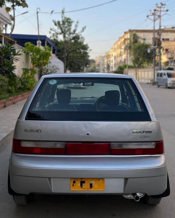 Suzuki Cultus VXR 2005 Silver Color Power windows 1