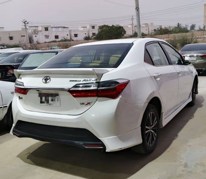 Toyota Altis Grande 2017/2018 5