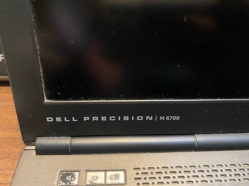 Dell Precision 6700 Professional Series 5