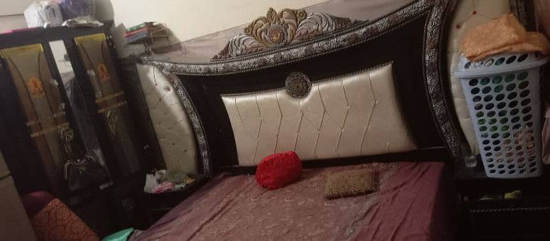 bed usead 1