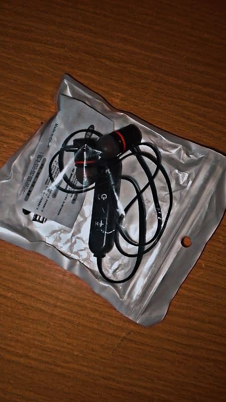 Bluetooth Head Free 1