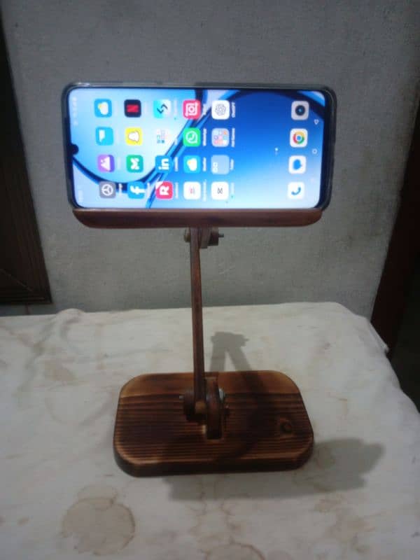 mobile stand 2