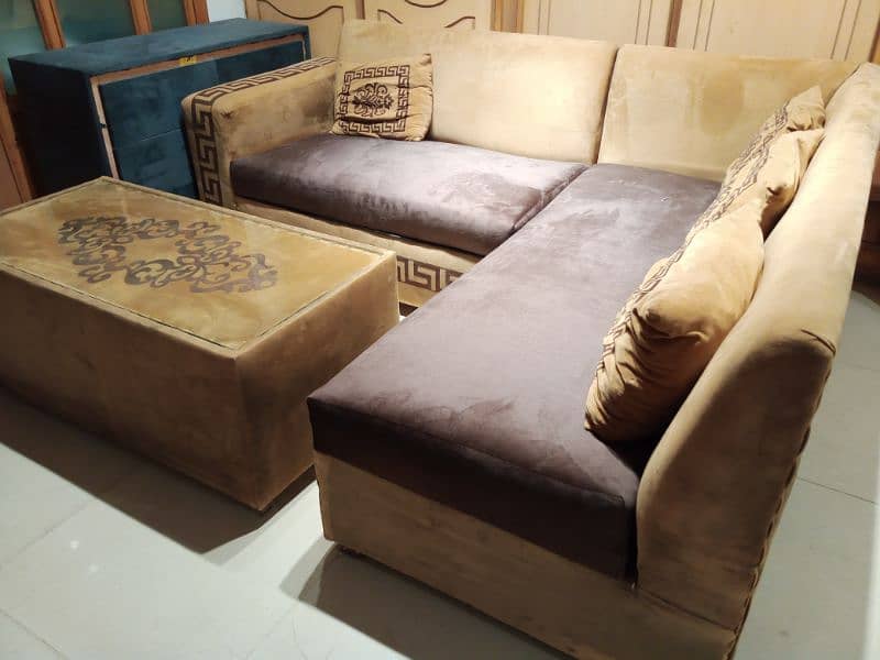 slightly used corner sofa  with tablecall 03124049100 1