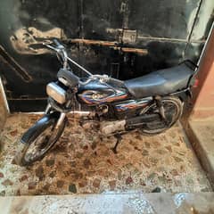 Yamaha Dhoom YD 70' (better than all chinese bikes), only 50,000 rs