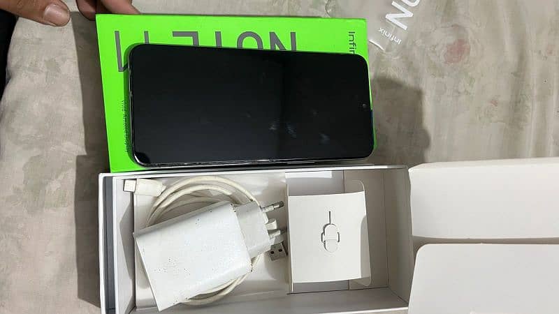 infinix note 11 6/128 gb with origional box and origional charger 0