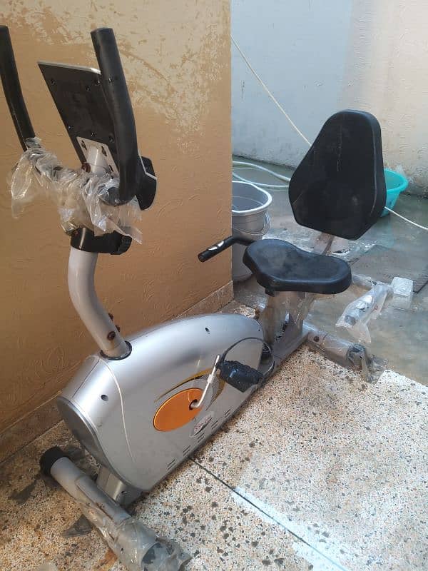 elliptical cycle like new never used 4