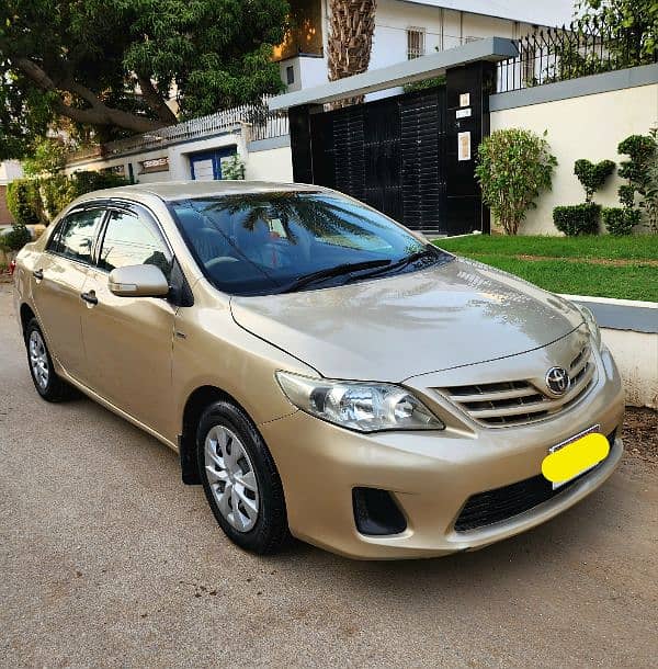 Toyota Corolla GLI 2011 original gold color 0