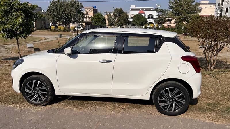 Suzuki Swift GLX CVT 2022 3