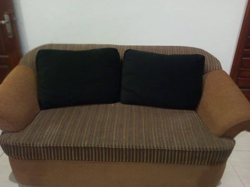 Sofa set 5 seater for sale 1