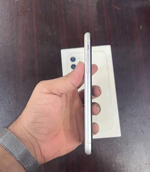 Iphone 11 128GB PTA Approved HK 7