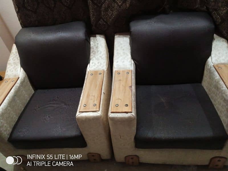 Sofa Set: 3 seater and 1 seater (two) sofas 2