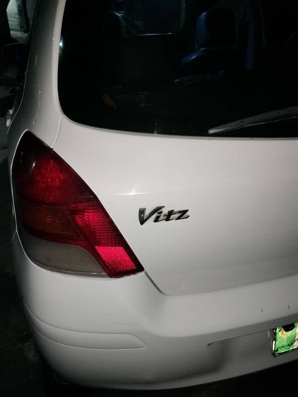 Toyota Vitz 2010 2