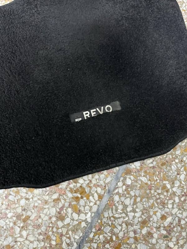 Toyota Hilux Revo Floor Mats 2