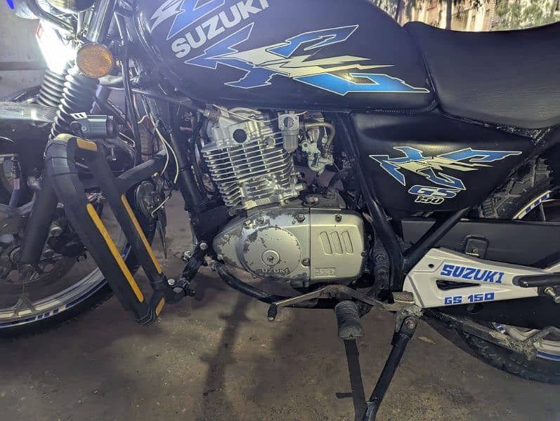 Suzuki GS 150 2