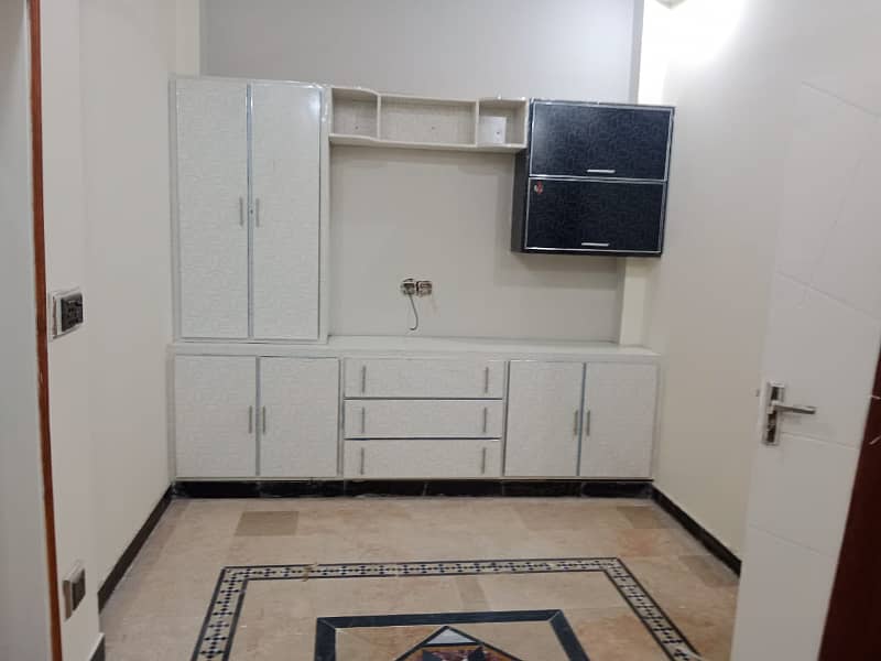 Ghouri town ph4c2 First floor water electrity Gass Available 5