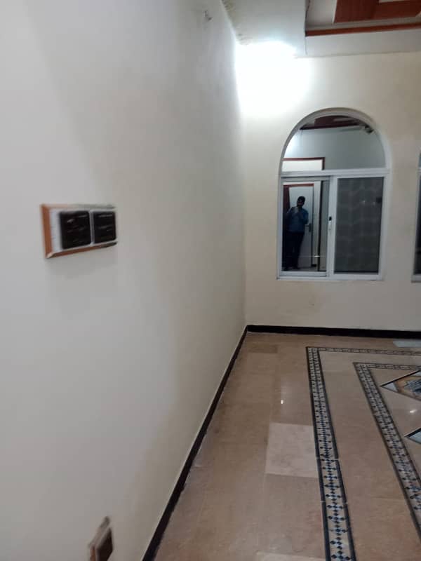 Ghouri town ph4c2 First floor water electrity Gass Available 8