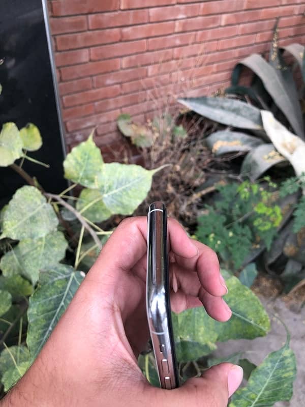 iPhone 11 pro 64gb factory unlock fu non pta waterpack sim time 3