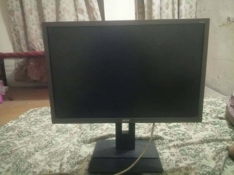 acer branded 22inch wide lcd 0