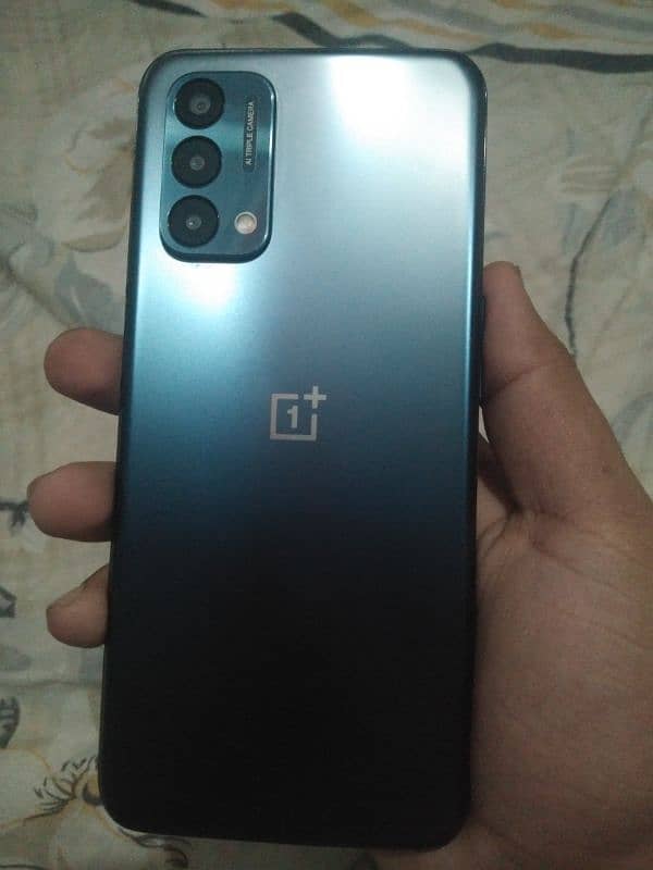 one plus n200 0